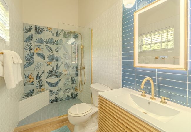 Villa in Jolly Harbour - Idyllic Tropical Retreat Villa in Jolly Harbour - Idyllic Tropical Retreat