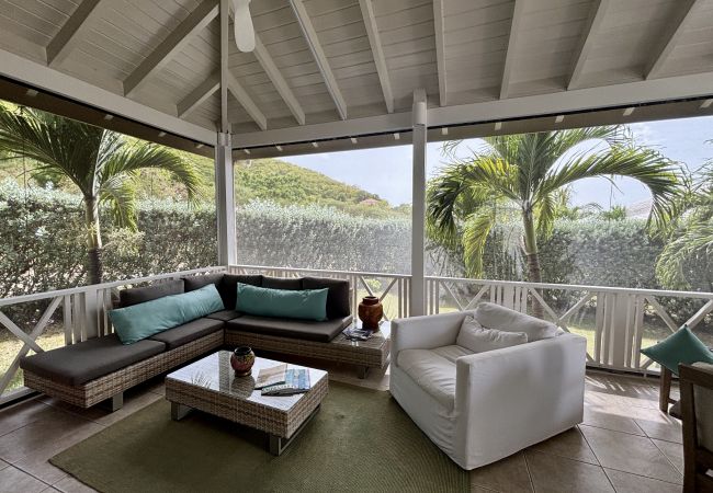 Villa in Jolly Harbour - Idyllic Tropical Retreat Villa in Jolly Harbour - Idyllic Tropical Retreat