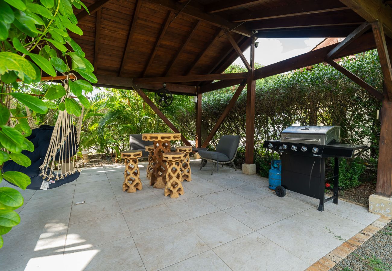 Villa in Jolly Harbour - Idyllic Tropical Retreat
