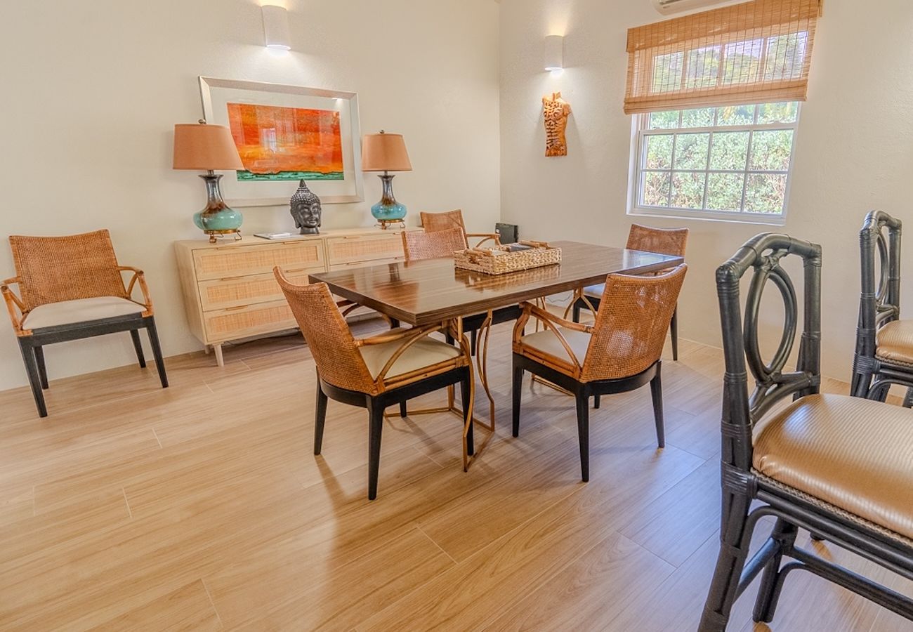 Villa in Jolly Harbour - Idyllic Tropical Retreat