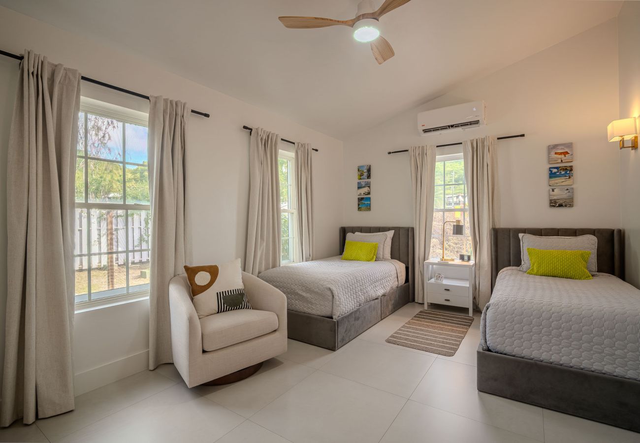 Villa in Jolly Harbour - Boutique Barefoot Luxury