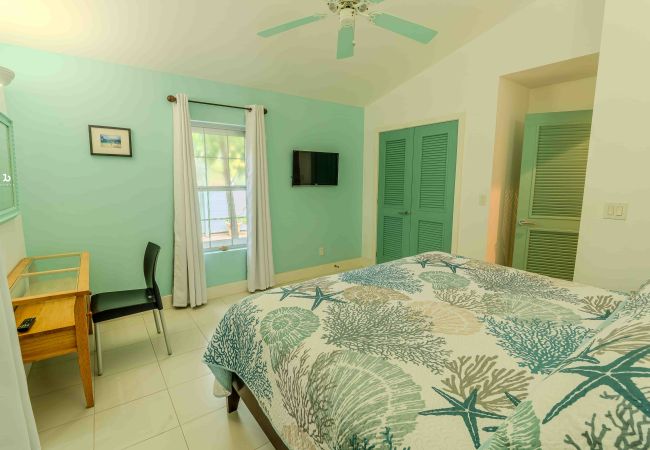 Villa in Jolly Harbour - Private Pool Tropical Escape Villa in Jolly Harbour - Private Pool Tropical Escape