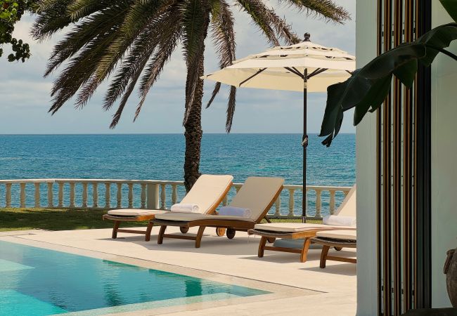 Villa in Crosbies - Refined Ocean Hideaway  Villa in Crosbies - Refined Ocean Hideaway