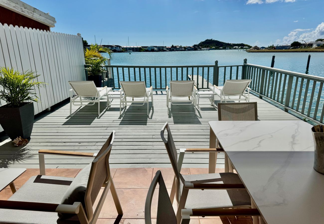 Villa in Jolly Harbour - Stunning Waterfront Retreat 
