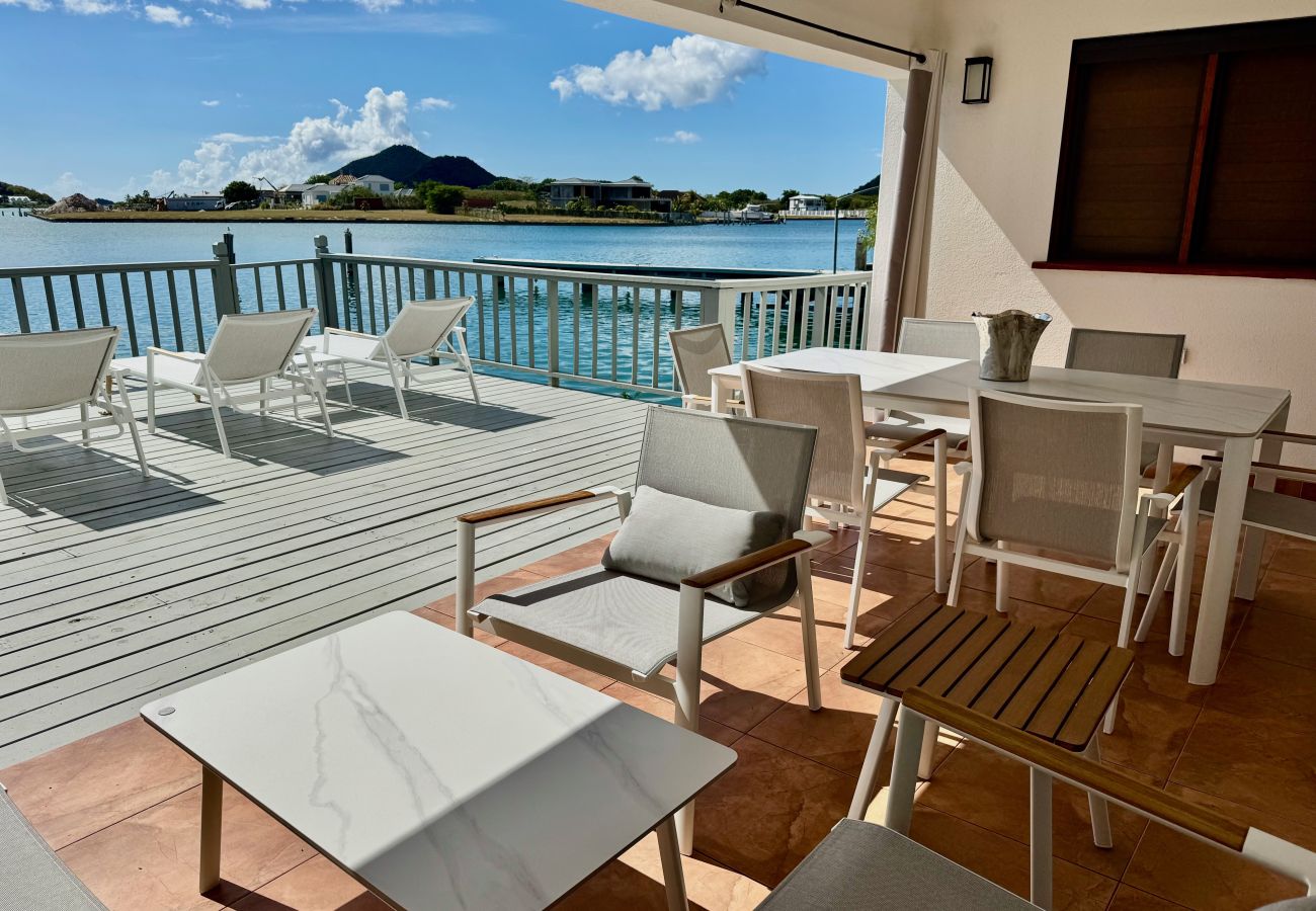 Villa in Jolly Harbour - Stunning Waterfront Retreat 