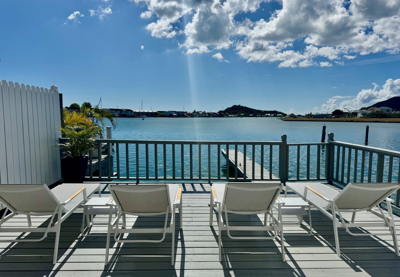 Villa in Jolly Harbour - Stunning Waterfront Retreat 