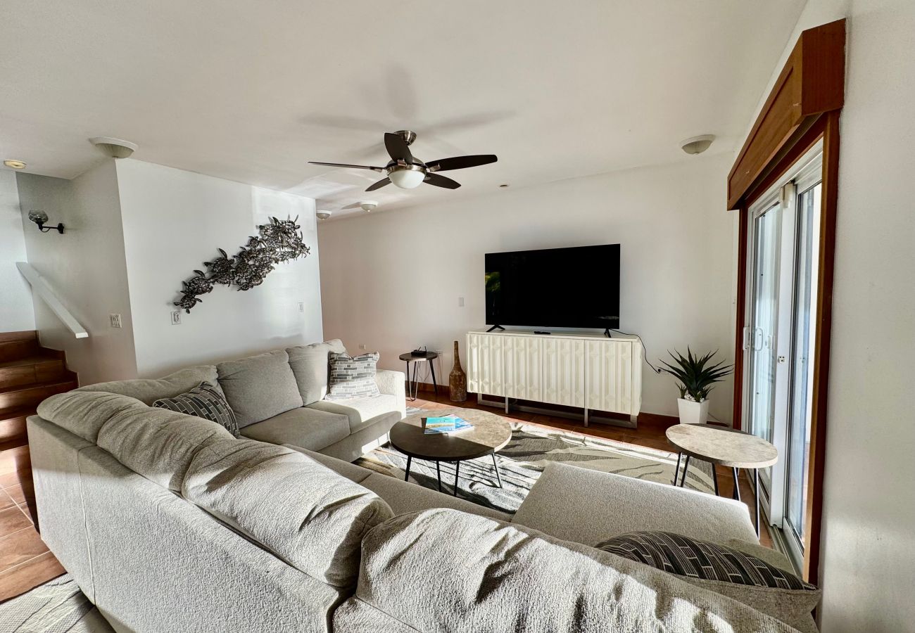 Villa in Jolly Harbour - Stunning Waterfront Retreat 