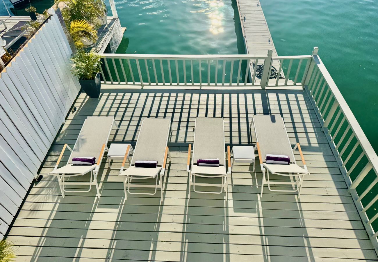 Villa in Jolly Harbour - Stunning Waterfront Retreat 