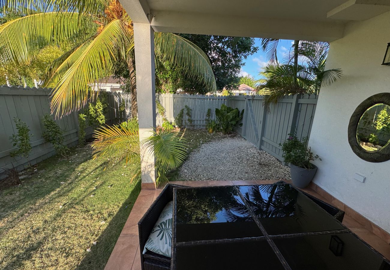 Villa in Jolly Harbour - Stunning Waterfront Retreat 