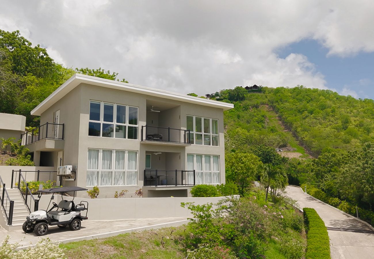 Apartment in Jolly Harbour - Villa Wayfinder 