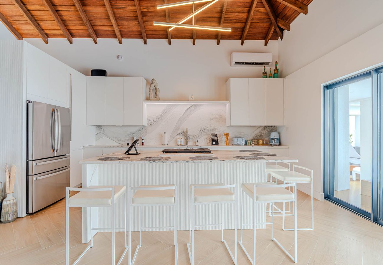 Villa in Jolly Harbour - High Ground Villa 