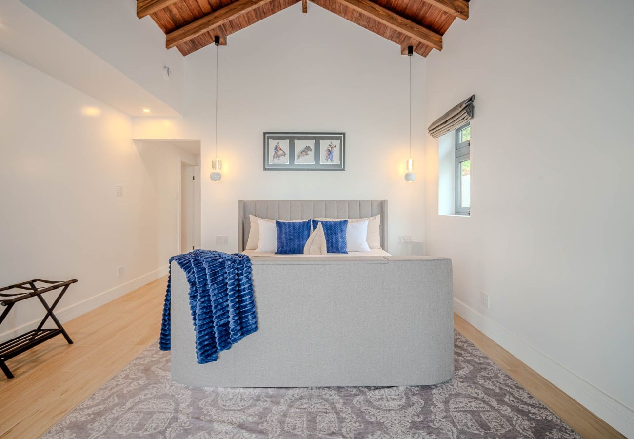 Villa in Jolly Harbour - High Ground Villa 