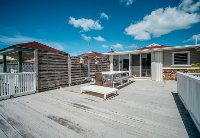 Villa in Jolly Harbour - Waterside