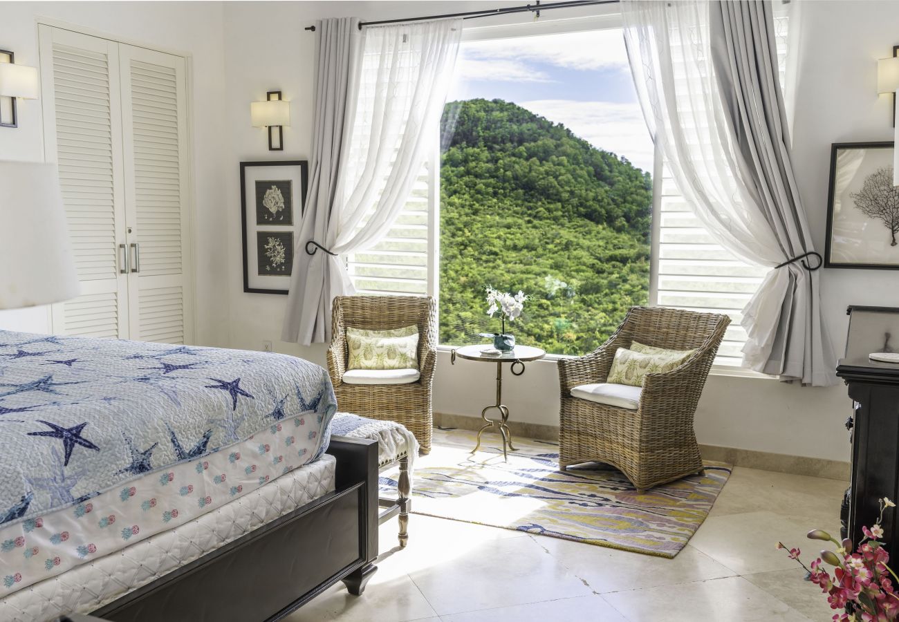 Villa Rental at Sugar Ridge, Spacious bedroom, Antigua