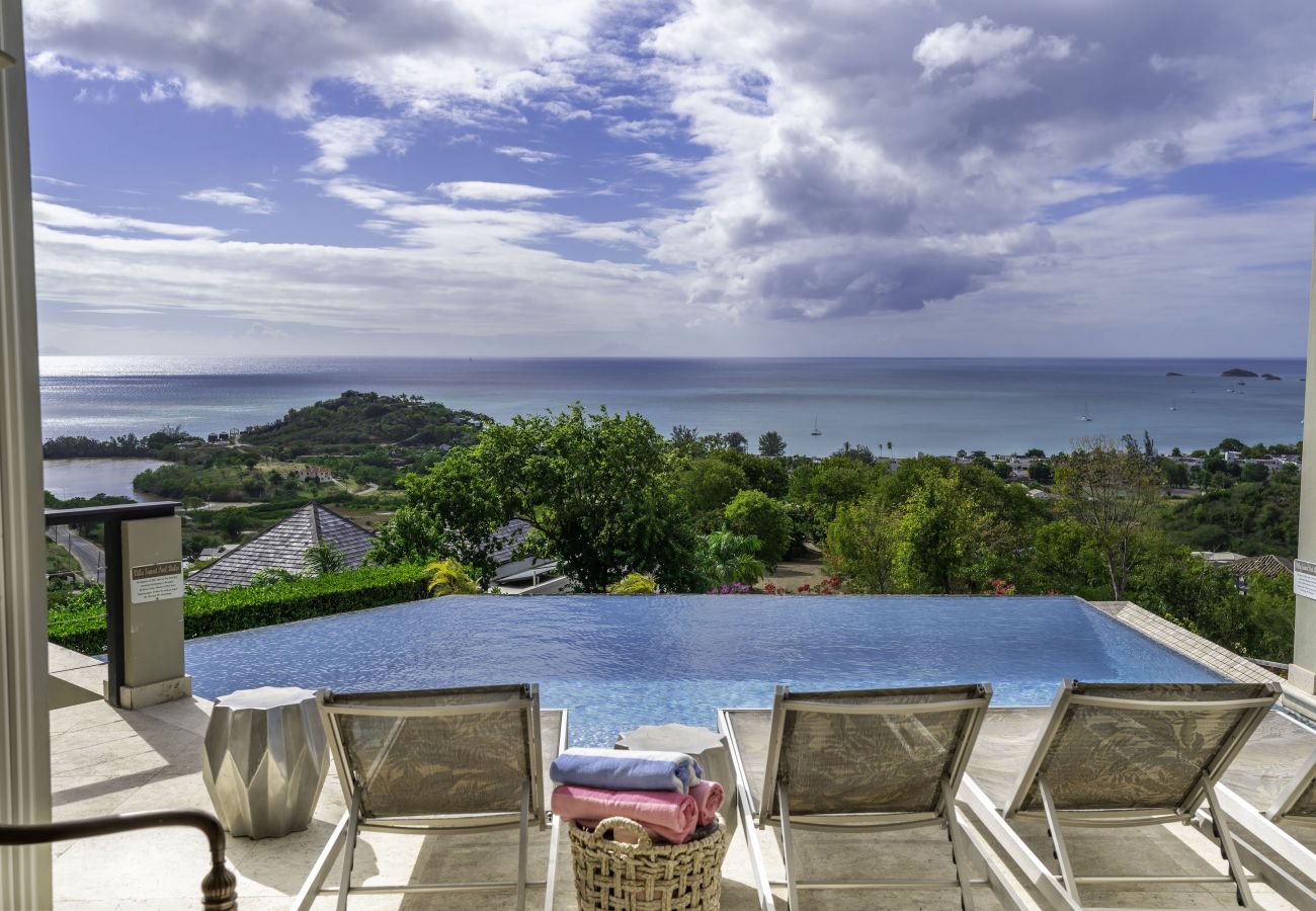 Villa rental at Sugar Ridge, private pool with view in Antigua 