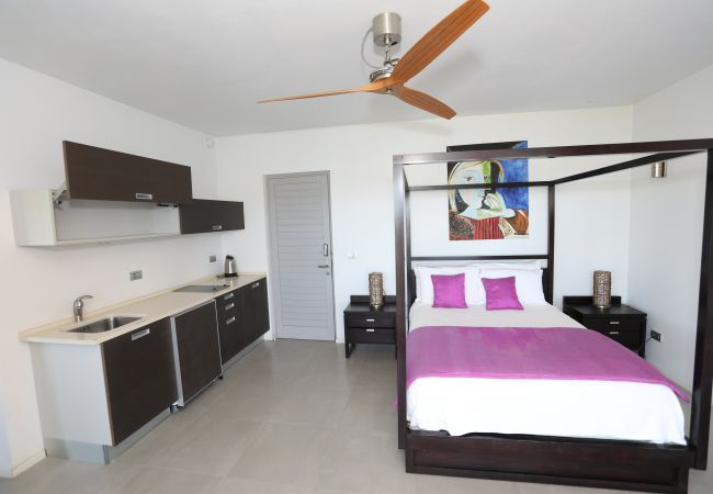 Villa in Five Island Village - VIP Stunning Hilltop Sanctuary Villa in Five Island Village - VIP Stunning Hilltop Sanctuary