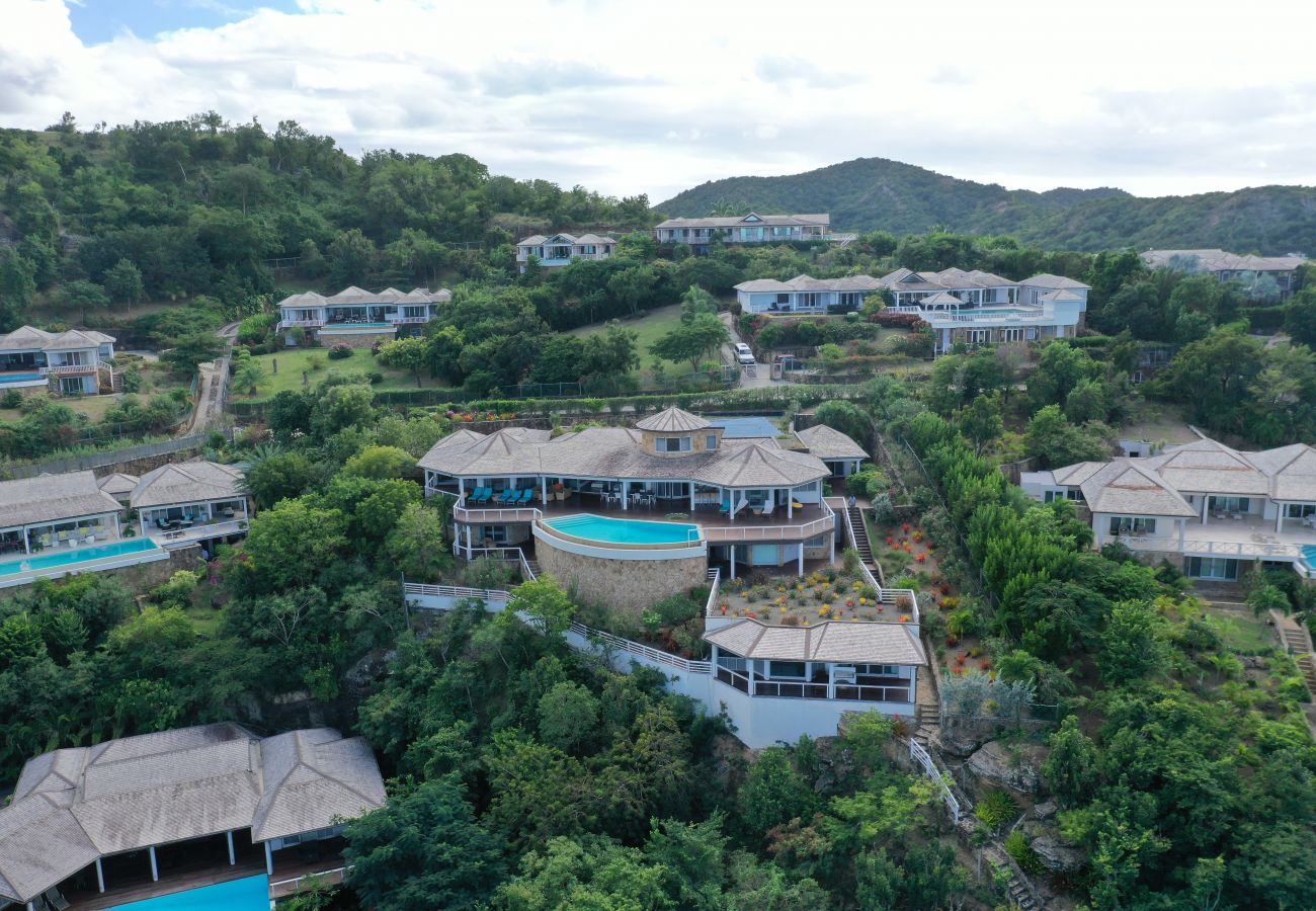 Large decking area, Spectacular views of Deep Bay and beyond, infinity pool at Galley Bay