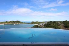 Villa in Five Island Village - VIP Stunning Hill Top Villa 