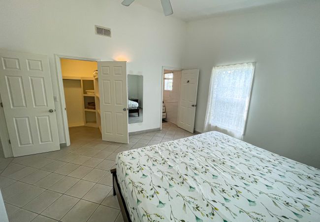 Villa in Jolly Harbour - Fabulous Caribbean Retreat Villa in Jolly Harbour - Fabulous Caribbean Retreat