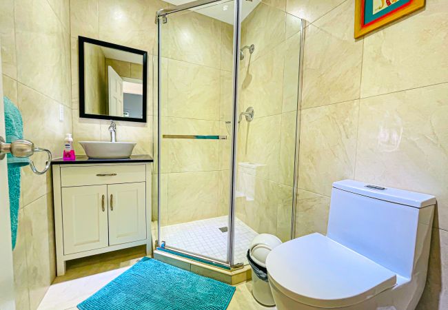 Villa in Jolly Harbour - Stylish Spacious Luxury  Villa in Jolly Harbour - Stylish Spacious Luxury