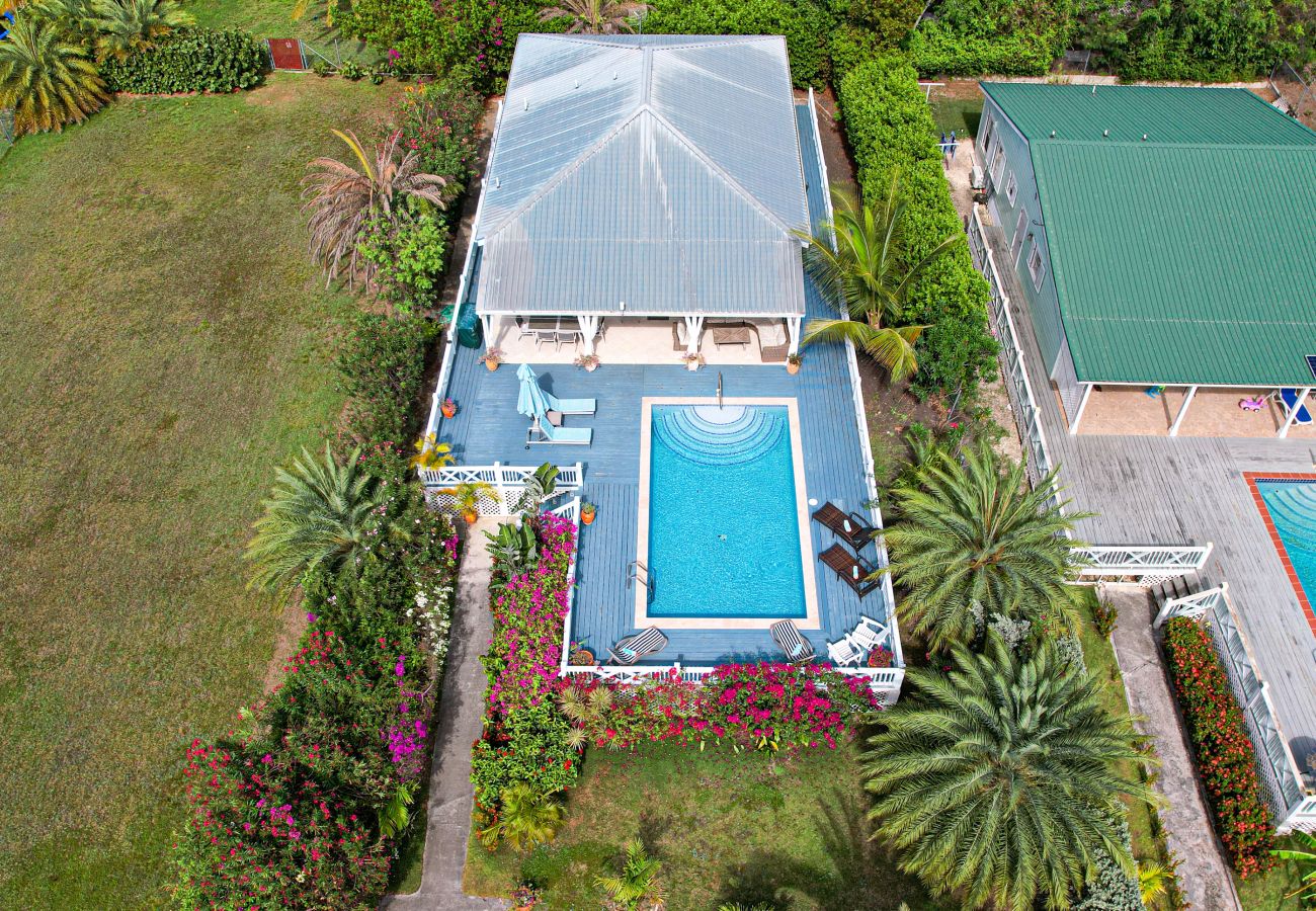 Villa in Jolly Harbour - Stylish Four Bedroom Villa Perfect for Family Holidays 