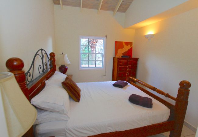 Villa in Jolly Harbour - Tropical Caribbean Oasis Villa in Jolly Harbour - Tropical Caribbean Oasis