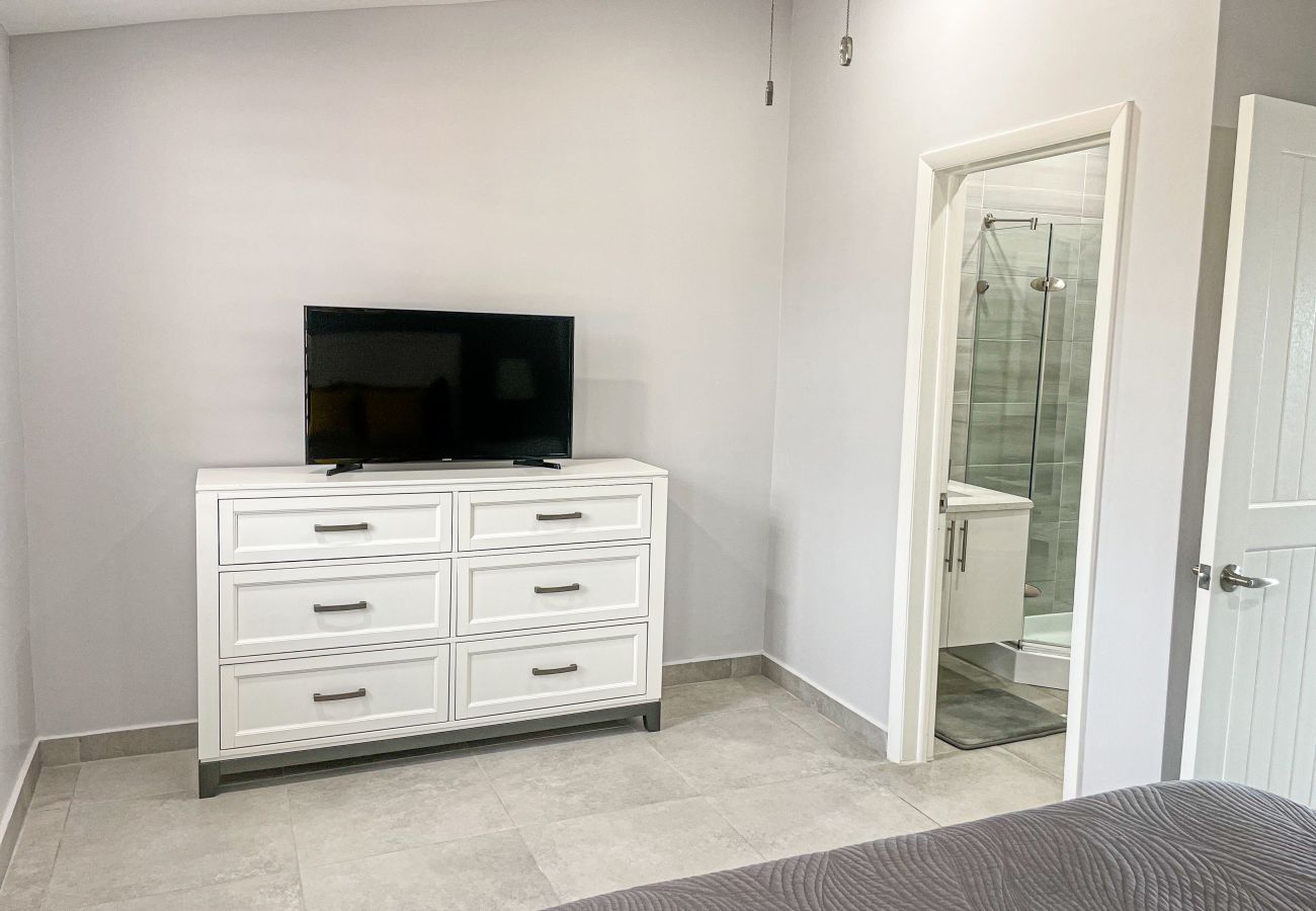 Townhouse in Jolly Harbour - Modern Bright Two Bedroom Villa on the Waterfront at Jolly Harbour