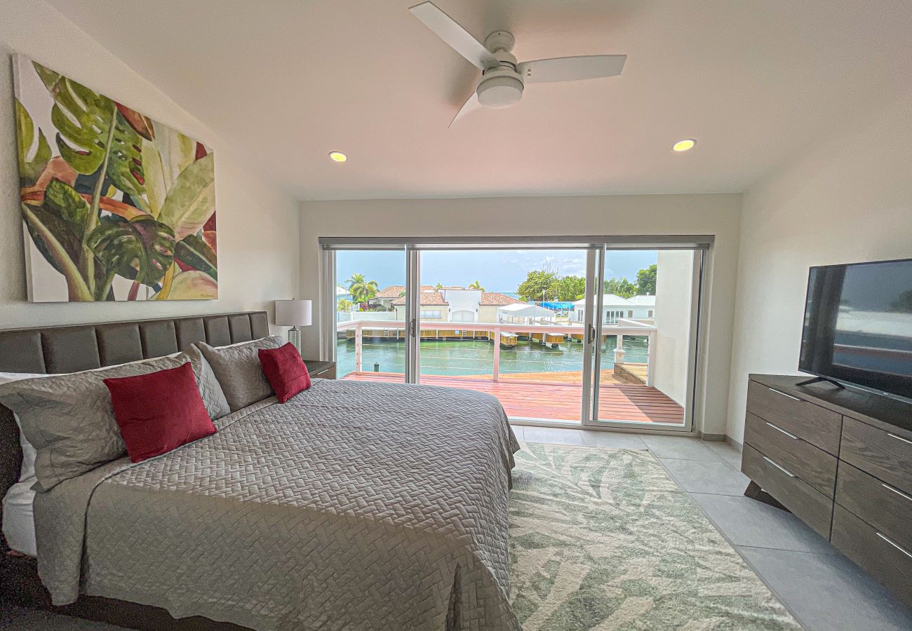 Beautiful Two Bedroom villa with en-suite bathrooms, private balcony and amazing views at Jolly Harbour