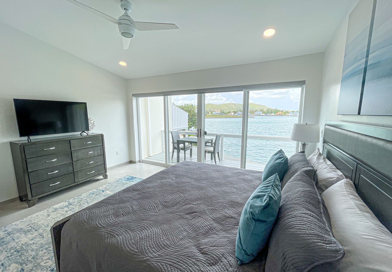 Townhouse in Jolly Harbour - Two Bedroom Beautiful Waterfront Home 