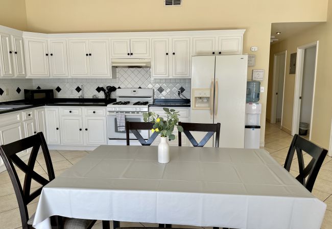 Villa in Jolly Harbour - Serene Poolside Sanctuary Villa in Jolly Harbour - Serene Poolside Sanctuary