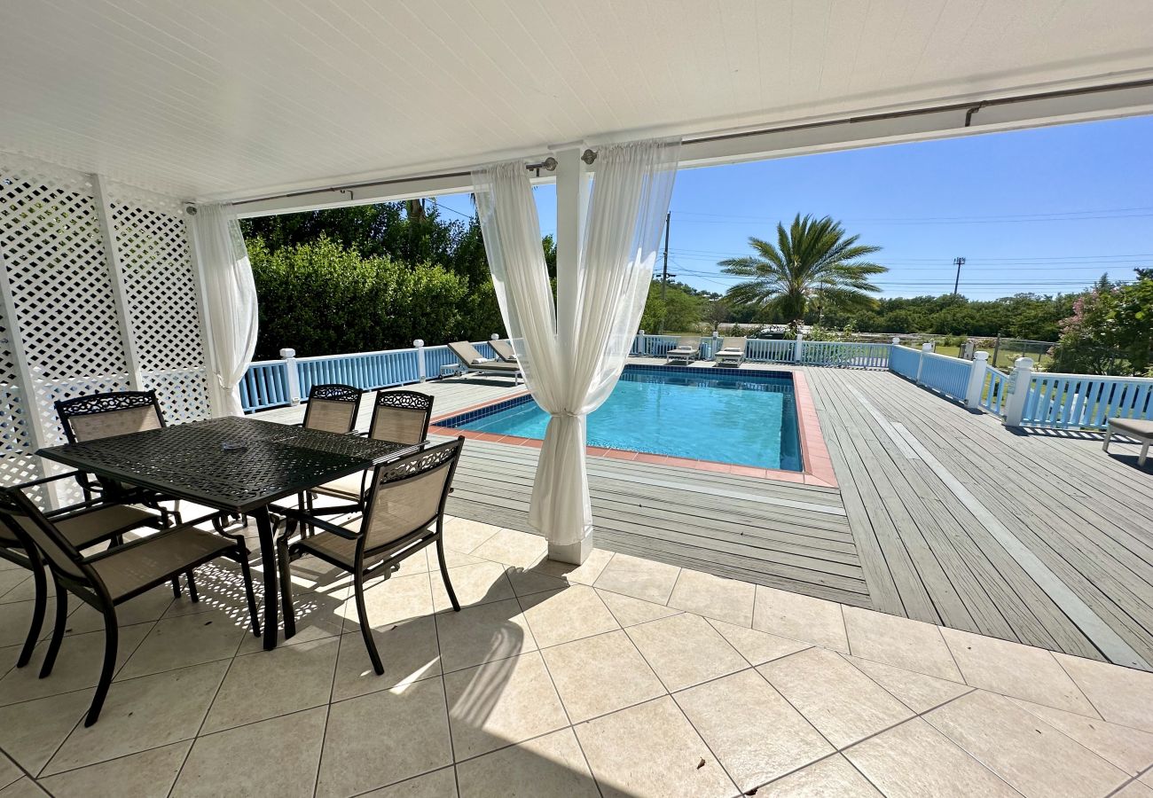Villa in Jolly Harbour - Delightful Villa With A Large Private Pool