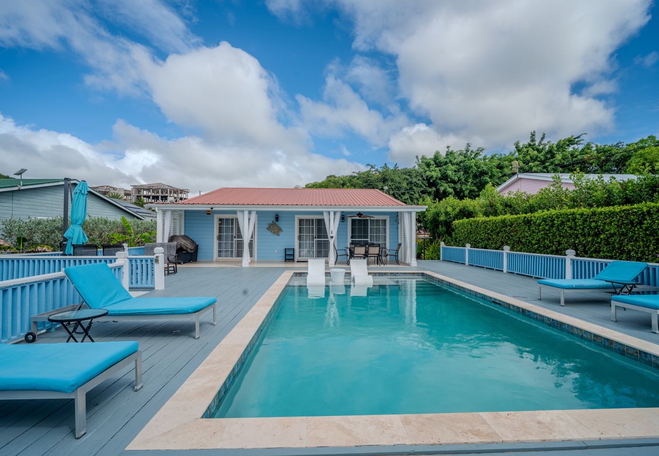 Villa in Jolly Harbour - Serene Poolside Sanctuary