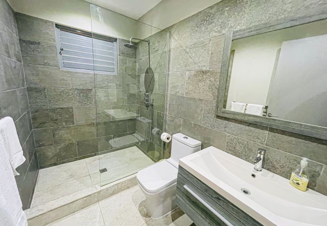 Villa in English Harbour - Beautiful HillTop Retreat Villa in English Harbour - Beautiful HillTop Retreat