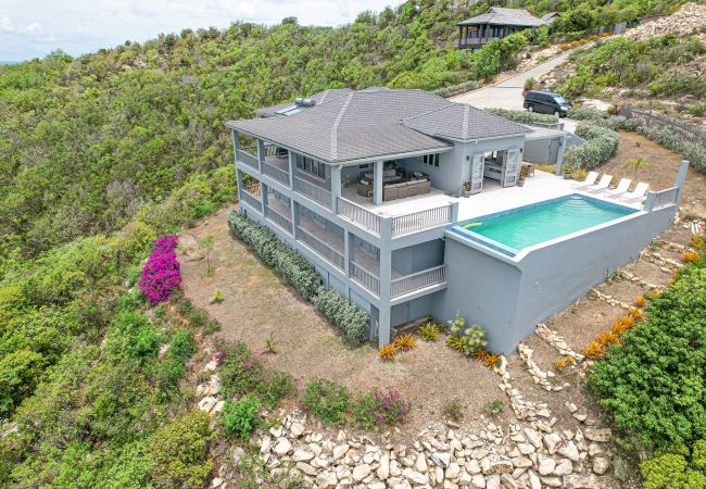 Villa in English Harbour - Beautiful HillTop Retreat Villa in English Harbour - Beautiful HillTop Retreat