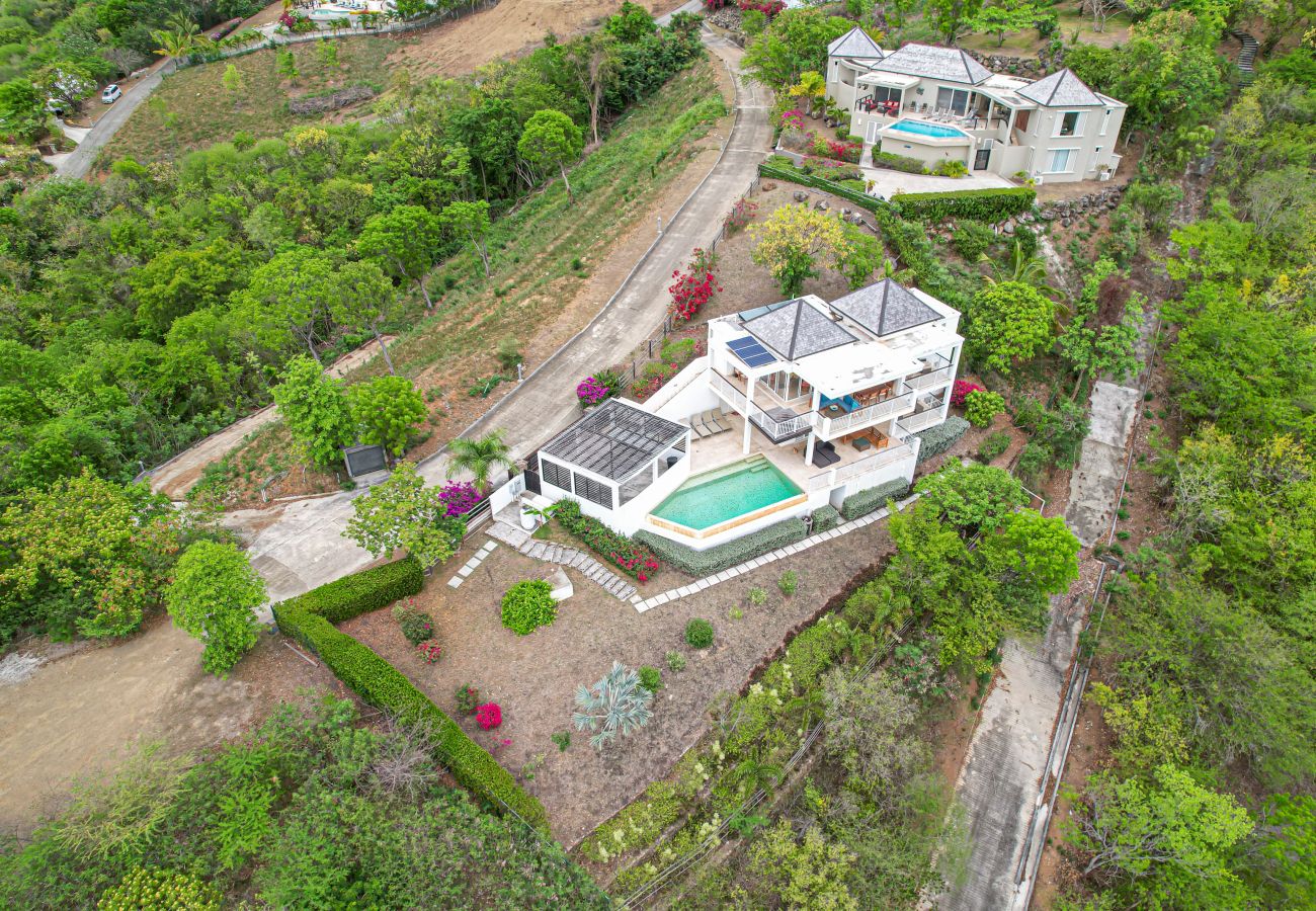 Villa in Jolly Harbour - Villa Windies Sugar Ridge 