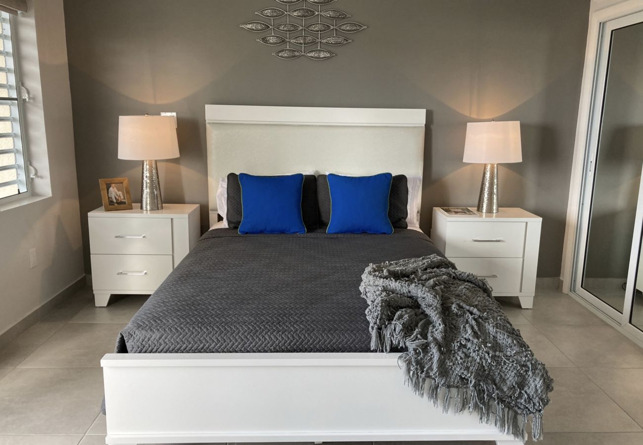 Townhouse in Jolly Harbour - Beautiful Two-bedroom Waterfront Villa Located In Jolly Harbour