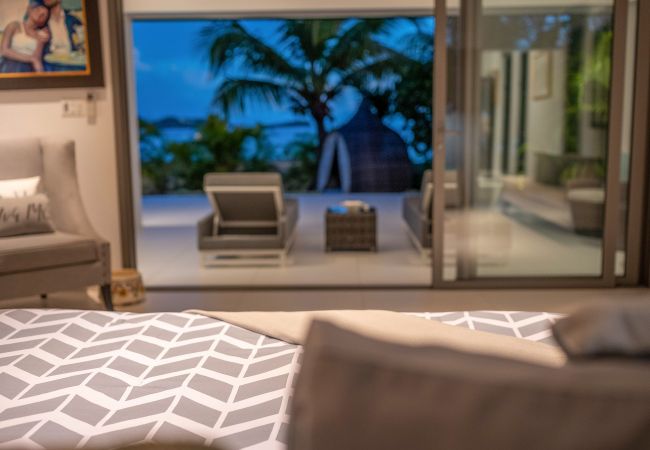 Villa in Jolly Harbour - VIP Breathtaking Beach House  Villa in Jolly Harbour - VIP Breathtaking Beach House