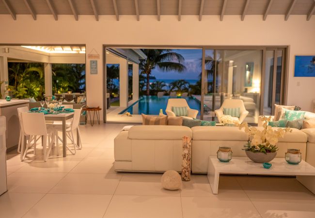 Villa in Jolly Harbour - VIP Breathtaking Beach House  Villa in Jolly Harbour - VIP Breathtaking Beach House