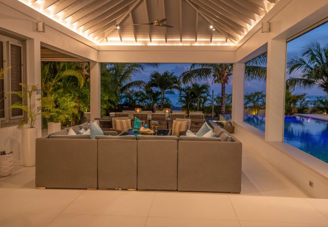 Villa in Jolly Harbour - VIP Breathtaking Beach House  Villa in Jolly Harbour - VIP Breathtaking Beach House