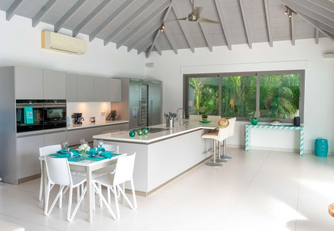 Villa in Jolly Harbour - VIP Breathtaking Beach House  Villa in Jolly Harbour - VIP Breathtaking Beach House