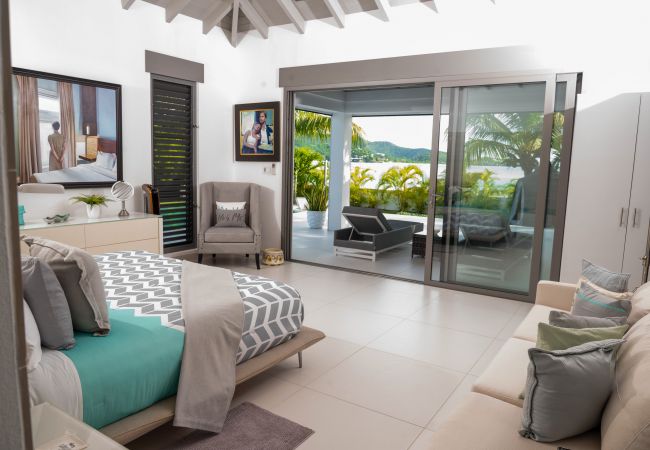 Villa in Jolly Harbour - VIP The Beach House In Jolly Harbour 