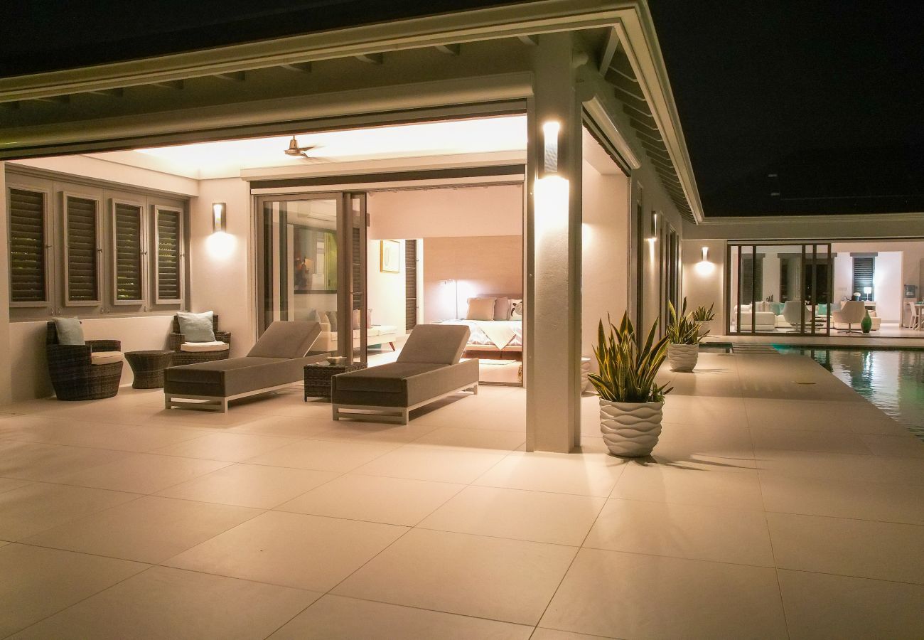 Villa in Jolly Harbour - VIP The Beach House In Jolly Harbour 