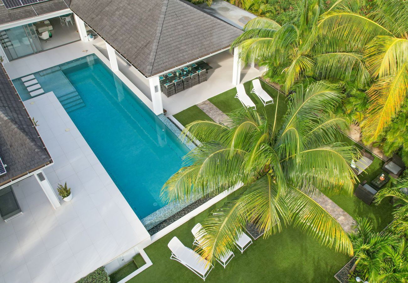 Villa in Jolly Harbour - VIP The Beach House In Jolly Harbour 