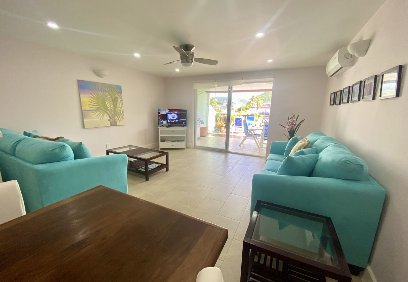 Villa in Jolly Harbour - Beautiful two bedroom waterfront villa