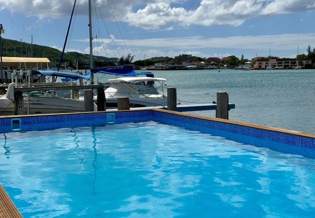 Villa in Jolly Harbour - Spacious Waterfront Sanctuary Villa in Jolly Harbour - Spacious Waterfront Sanctuary