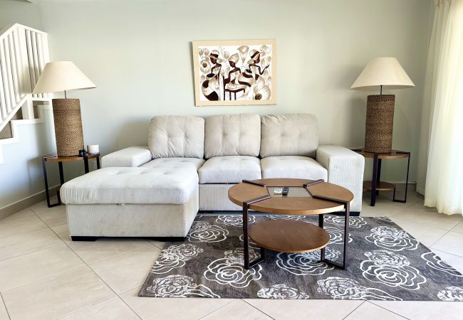 Villa in Jolly Harbour - Enchanting Waterfront Villa Villa in Jolly Harbour - Enchanting Waterfront Villa