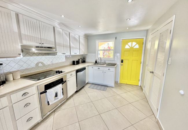 Villa in Jolly Harbour - Enchanting Waterfront Villa Villa in Jolly Harbour - Enchanting Waterfront Villa