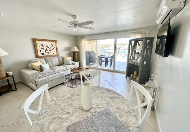 Villa in Jolly Harbour - Enchanting Waterfront Villa Villa in Jolly Harbour - Enchanting Waterfront Villa
