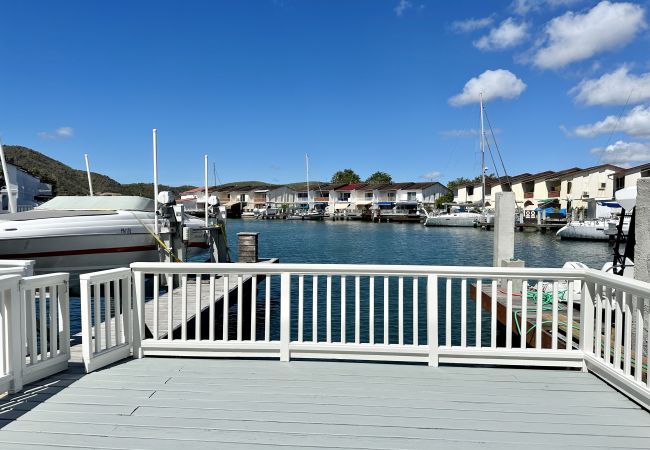 Villa in Jolly Harbour - Enchanting Waterfront Villa Villa in Jolly Harbour - Enchanting Waterfront Villa