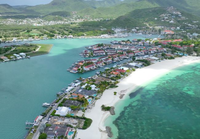 Villa in Jolly Harbour - Glorious Waterfront Villa Villa in Jolly Harbour - Glorious Waterfront Villa